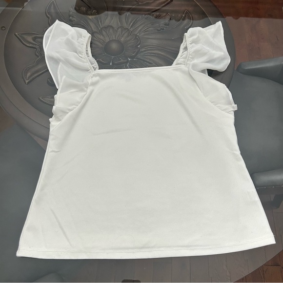 ➕Lily Morgan Ivory Ruffled sleeve Women's Top - Picture 1 of 6